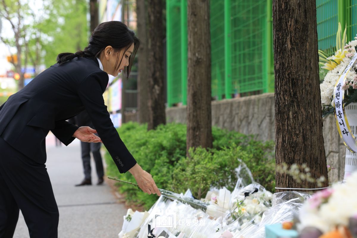 김건희 여사, 고 배승아 양 추모