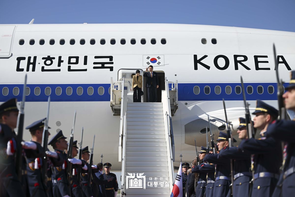 프라하 공항 출발 행사