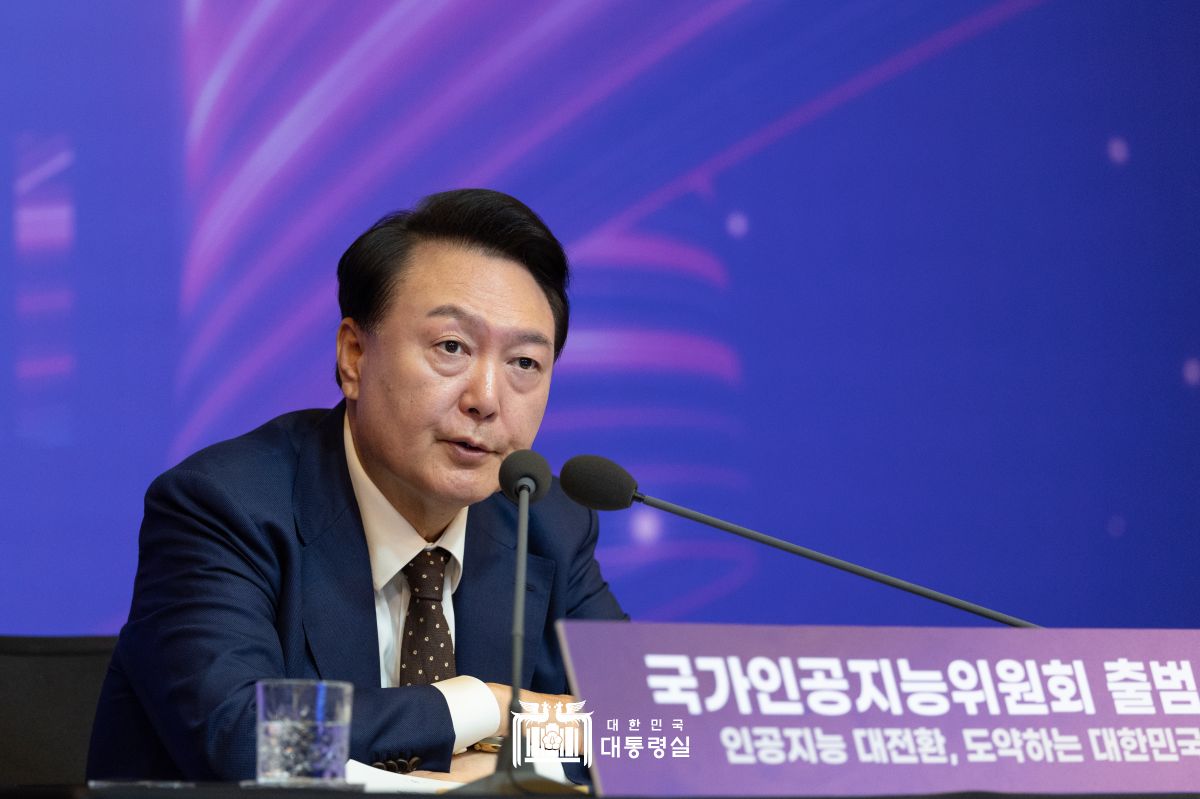 "국가인공지능위원회가 민관 협력의 중심이 되어, 2027년까지 대한민국을 AI 3대 강국으로 도약시키겠습니다." 썸네일