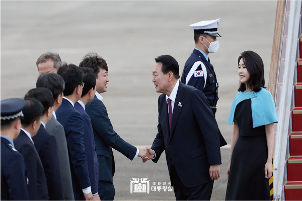 서울 공항 도착